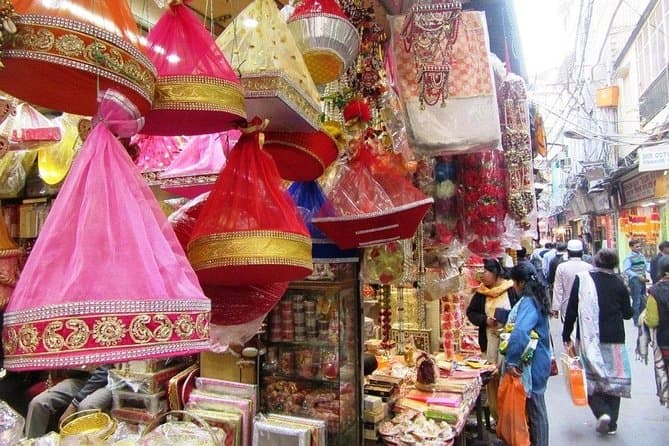 Private Half Day Old Delhi Heritage walk & Masterji Kee Haveli Tour