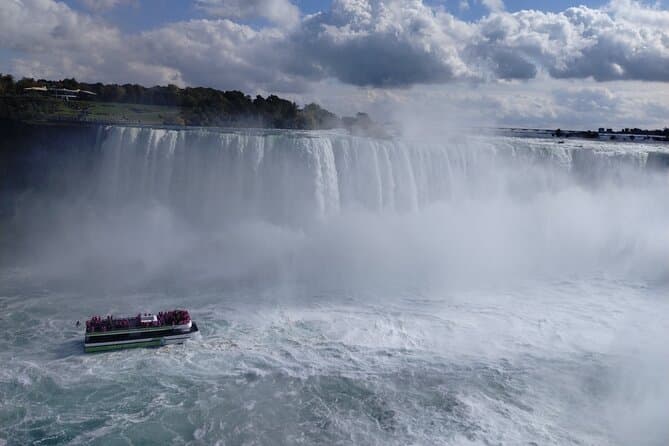 USA Maid of the Mist Boat ride with Guided Tour