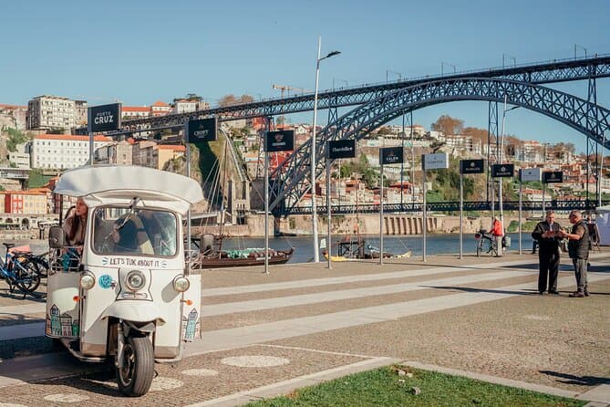 Discover Porto on a 2-Hour Shared Electric TukTuk