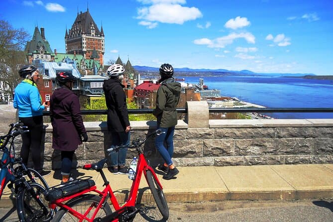 4 Hour Electric Bike Rental in Quebec City with Itineraries