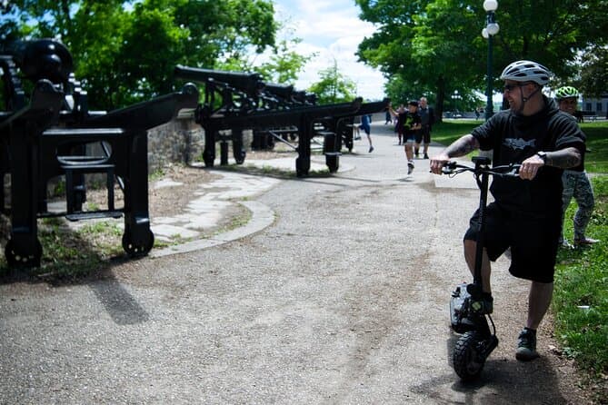 Quebec City : Electric Scooter Rental