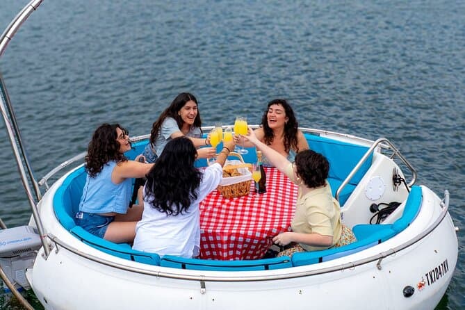 Donut Boat- Self Captained -All Electric