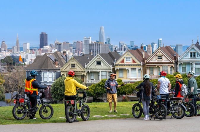 Blazing Saddles Bike Ride and Sausalito Adventure with Audio Tour