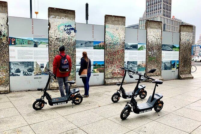 Berlin: Ultimate E-Scooter Adventure Tour