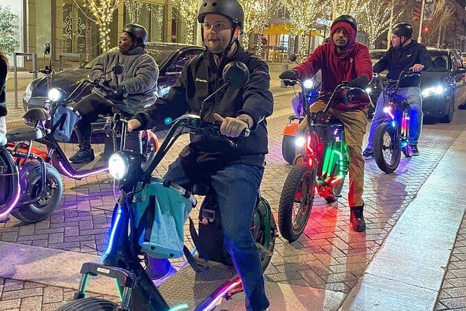 Downtown Dallas: 2-Hour Sunset E-Scooter Tour-City Lights Skyline