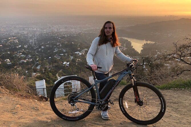 Hollywood Sign Private E-Bike Ride
