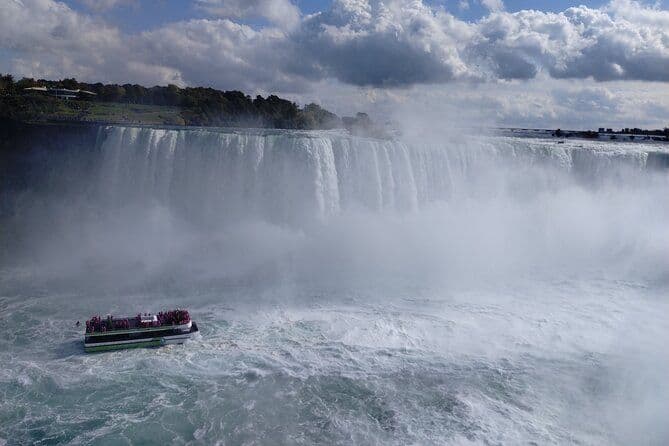 USA Maid of the Mist Boat ride with Guided Tour