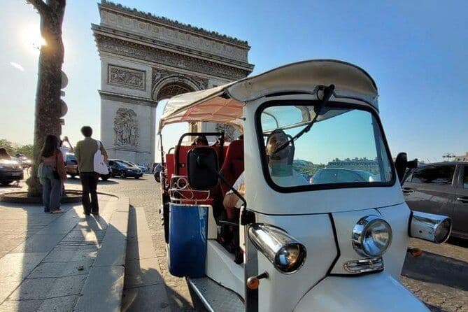 Paris with a Tuk Tuk - Private 3-Hour TukTuk Tour